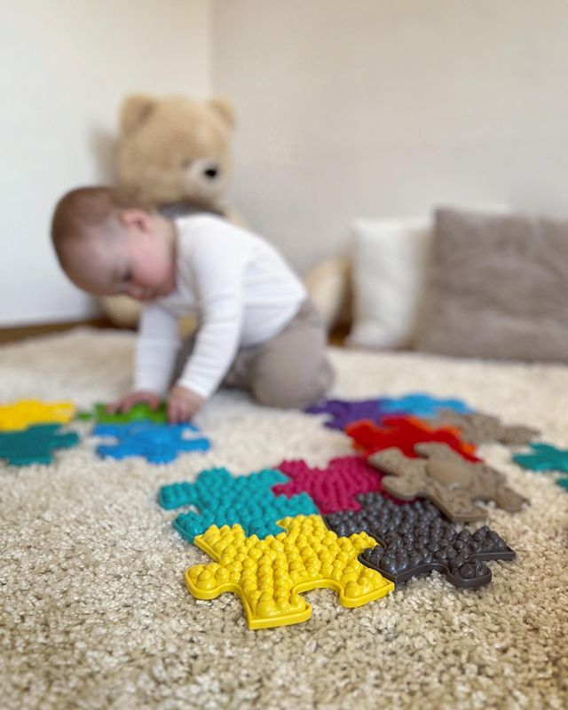 non-toxic vision sensory playmat set for infants